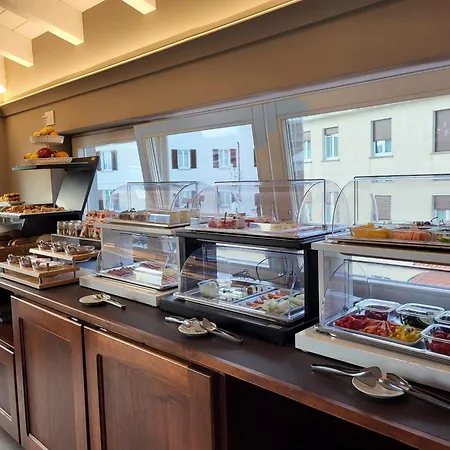 Sempione Boutique Стреза