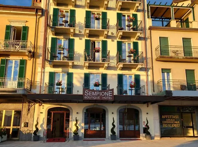 Sempione Boutique 4* ستريزا