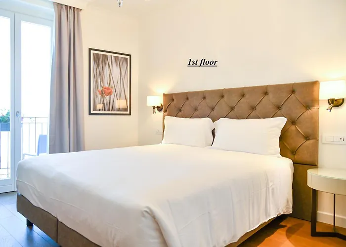 Sempione Boutique 4* ستريزا