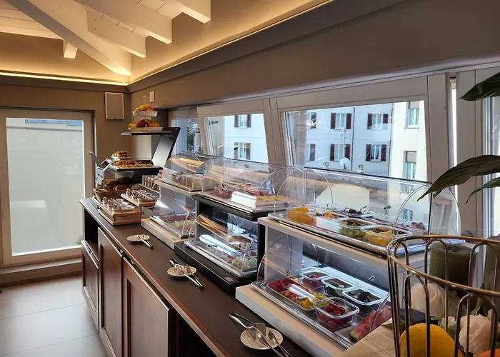 Sempione Boutique 4* ستريزا